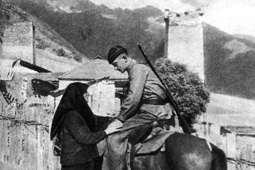 Мать и сын Мать и сын