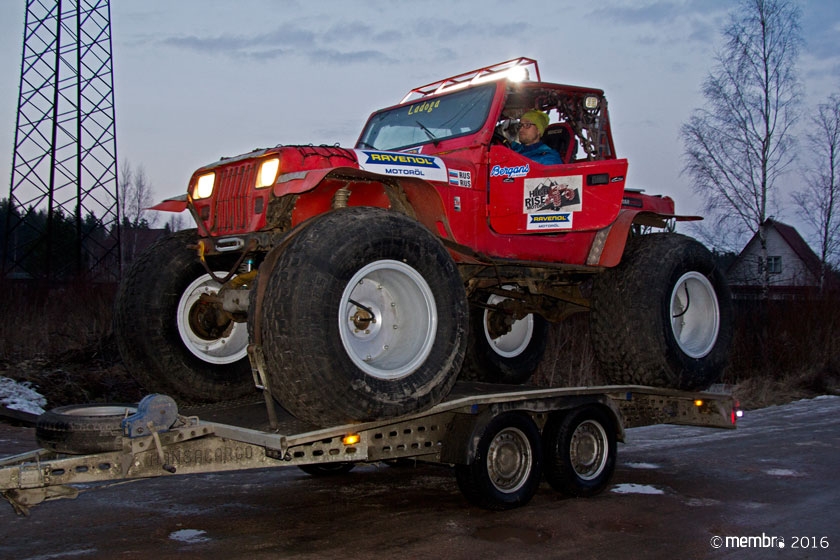 Прототип HRM на транспортировочном прицепе. Последние минуты перед стартом Прототип HRM на транспортировочном прицепе. Последние минуты перед стартом