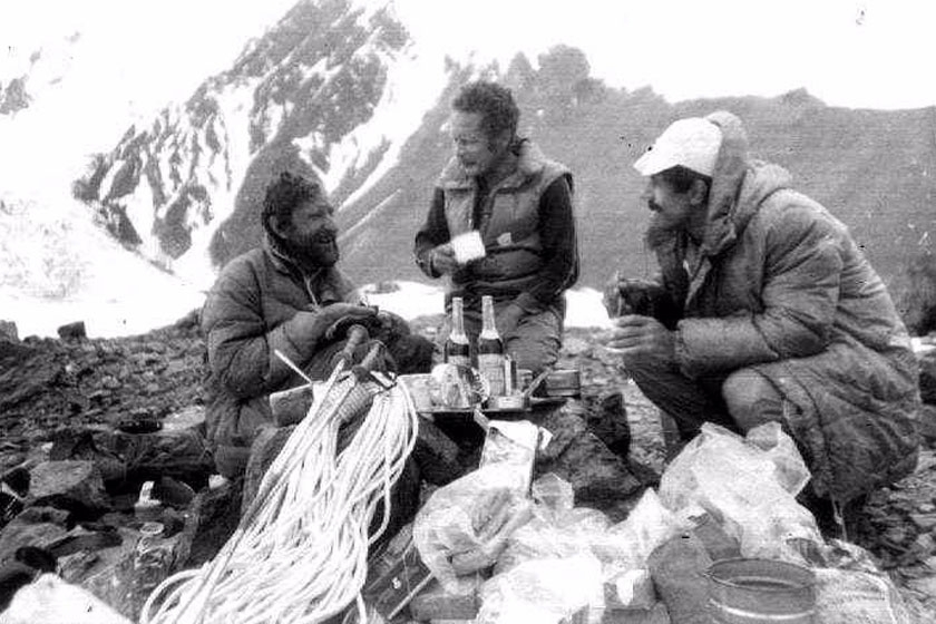 Владимир Яночкин, Владимир Башкиров, Николай Петров — экспедиция на пик Коммунизма Владимир Яночкин, Владимир Башкиров, Николай Петров — экспедиция на пик Коммунизма