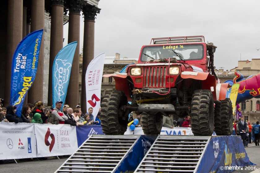 Прототип команды HRM на стартовом подиуме Ладога 2016 Прототип команды HRM на стартовом подиуме Ладога 2016