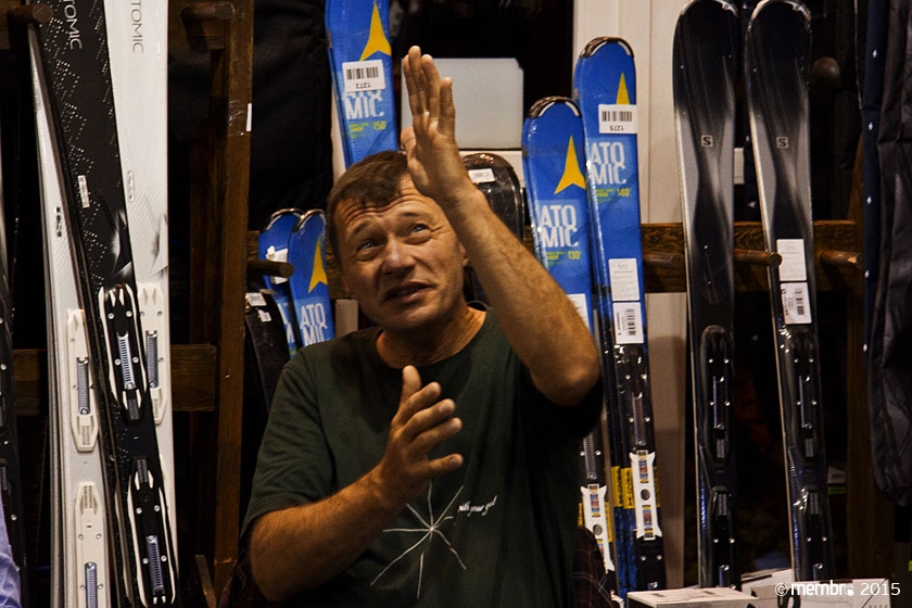 Валерий Шамало рассказывает о гималайских горах на встрече в АльпИндустрии 16 октября 2015 года Валерий Шамало рассказывает о гималайских горах на встрече в АльпИндустрии 16 октября 2015 года