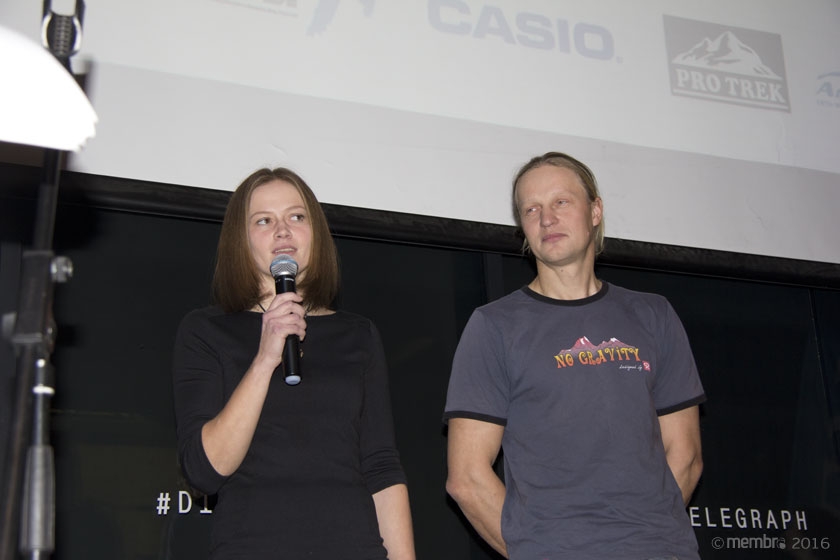 Награждение призеров чемпионата России по альпинизму 2016 в высотно-техническом классе. Марина Попова и Денис Прокофьев (Красноярск) Награждение призеров чемпионата России по альпинизму 2016 в высотно-техническом классе. Марина Попова и Денис Прокофьев (Красноярск)